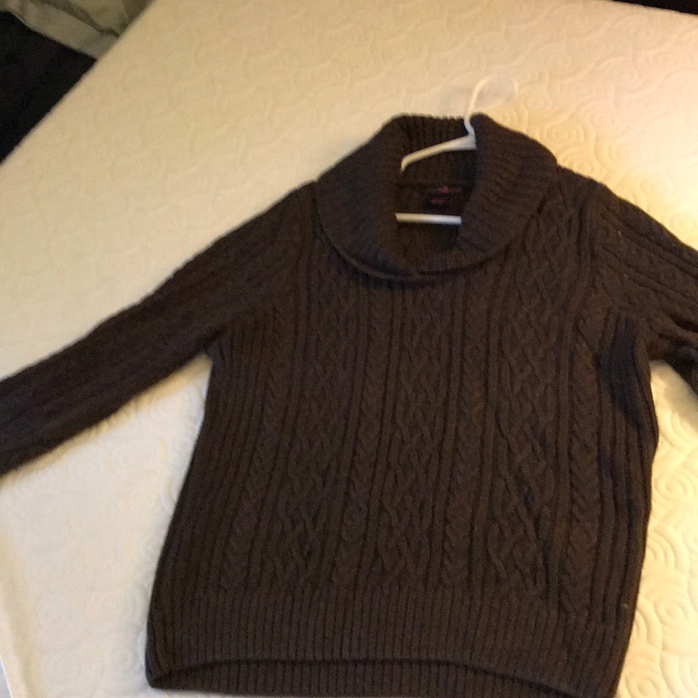 Long sleeved Chocolate brown sweater